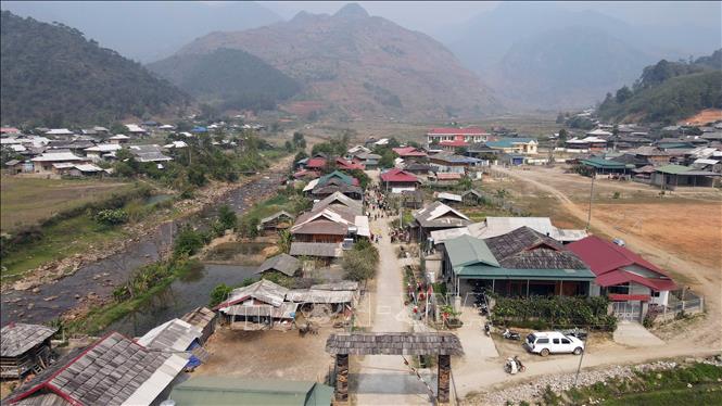 Trong ảnh: Diện mạo xã Ngọc Chiến đổi thay từng ngày. Ảnh: Hữu Quyết - TTXVN 