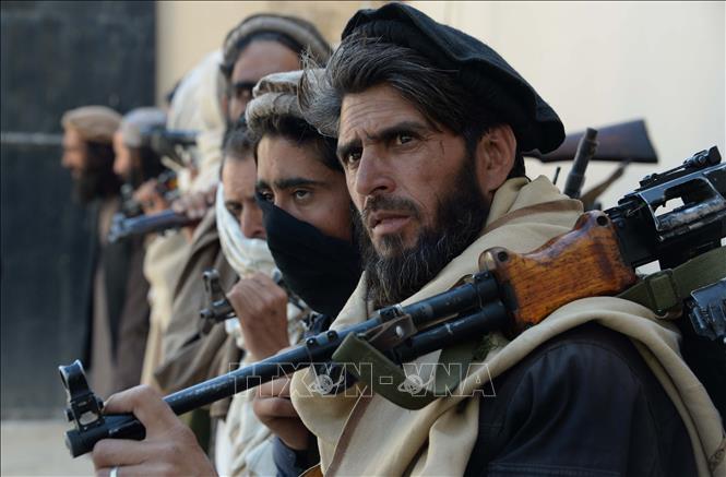 Trong ảnh (tư liệu): Các tay súng Taliban tại Jalalabad, Afghanistan ngày 24/2/2016. Ảnh: AFP/TTXVN