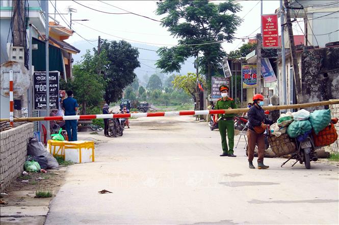 Covid 19 Thá»‹ Xa Hoang Mai Nghá»‡ An Gian Cach Xa Há»™i 5 Thon Bá»‹ Phong Tá»a áº£nh Thá»i Sá»± Trong NÆ°á»›c VÄƒn Hoa Xa Há»™i Thong Táº¥n Xa Viá»‡t Nam Ttxvn