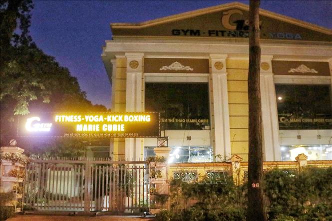 Trong ảnh: Cơ sở Gym One trên đường Lê Quý Đôn (Quận 3) đóng cửa theo quy định của Ủy ban nhân dân Thành phố Hồ Chí Minh. Ảnh: Thu Hương - TTXVN