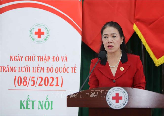 Trong ảnh: Chủ tịch Hội Chữ thập đỏ Việt Nam Nguyễn Thị Xuân Thu phát biểu tại lễ phát động. Ảnh: Thanh Tùng - TTXVN