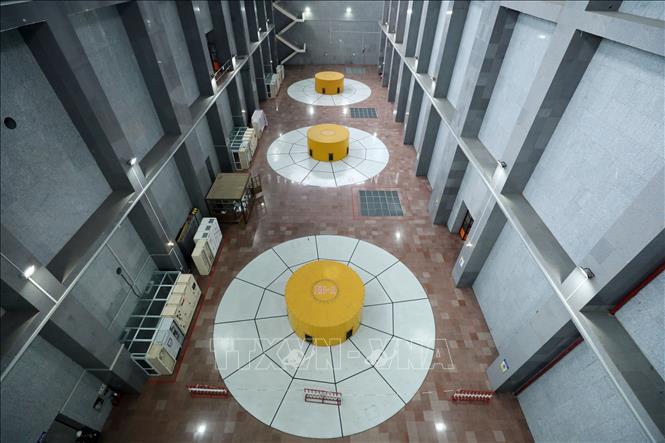 Trong ảnh: 3 tổ máy Nhà máy Thủy điện Tuyên Quang với công suất là 342 MW, sản lượng điện trung bình hằng năm là 1,295 tỷ kwh. Ảnh: Anh Tuấn – TTXVN