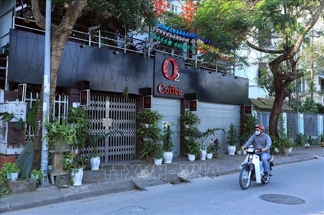 Trong ảnh: Quán cà phê tại khu đô thị Văn Quán đóng cửa do dịch COVID-19. Ảnh: Phan Tuấn Anh - TTXVN