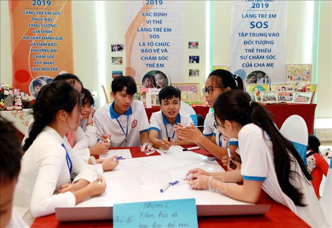 Trong ảnh: 85 trẻ em đại diện cho hơn 3.000 trẻ em tại 17 Làng trẻ em SOS trên cả nước tham dự Diễn đàn trẻ em SOS quốc gia lần thứ nhất (2019).Ảnh: TTXVN phát