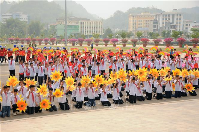 Trong ảnh: Màn đồng diễn “Thiếu nhi Sơn La vui khỏe - Tiến bước lên Đoàn” của 600 học sinh tại Ngày hội (2021). Ảnh: Quang Quyết-TTXVN