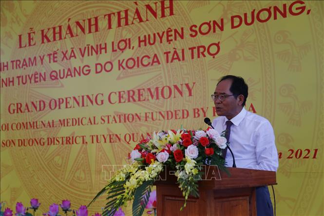 Trong ảnh: Đại sứ Hàn Quốc phát biểu tại lễ khánh thành trạm Y tế xã Vĩnh Lợi (Sơn Dương, Tuyên Quang). Ảnh: Nam Sương - TTXVN