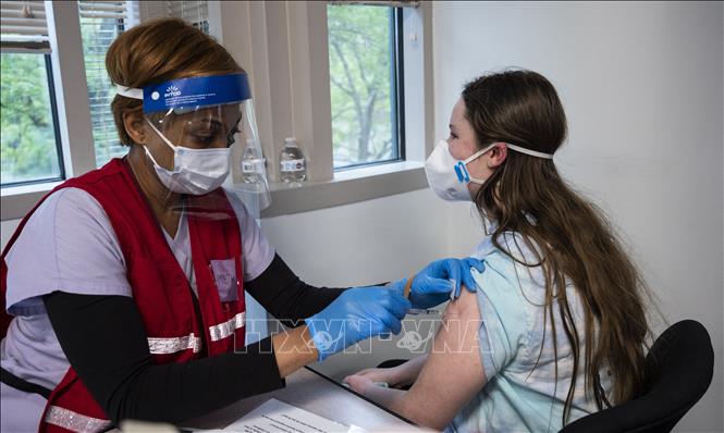 Mỹ dành nhiều ưu đãi cho người đã tiêm vaccine ngừa COVID ...