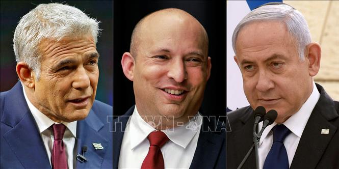 Trong ảnh (từ trái sang): Ông Yair Lapid - lãnh đạo đảng đối lập Yesh Atid của Israel, ông Naftali Bennett - lãnh đạo đảng cánh hữu Yamina và Thủ tướng Benjamin Netanyahu - lãnh đạo đảng Likud. Ảnh: AFP/TTXVN