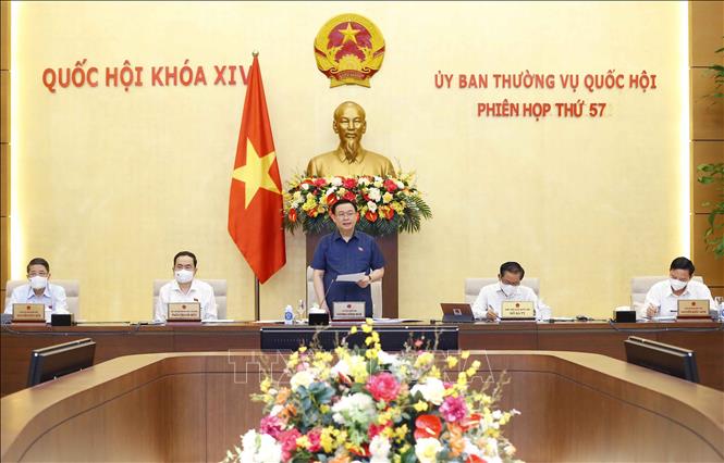 Chủ tịch Quốc hội Vương Đình Huệ phát biểu khai mạc Phiên họp thứ 57 của Ủy ban Thường vụ Quốc hội. Ảnh: Doãn Tấn - TTXVN