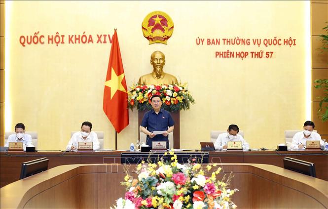 Chủ tịch Quốc hội Vương Đình Huệ phát biểu khai mạc Phiên họp thứ 57 của Ủy ban Thường vụ Quốc hội. Ảnh: Doãn Tấn - TTXVN