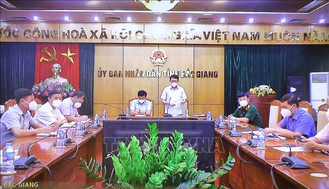 COVID-19: Phó Thủ tướng Vũ Đức Đam chủ trì họp với TP Hồ ...