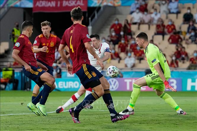 EURO-2020: Tây Ban Nha dẫn 1-0 trước Ba Lan - Ảnh thời sự ...