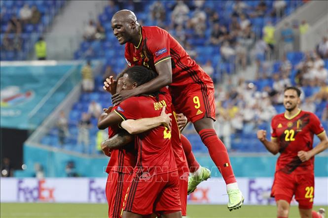 Trong ảnh: Tiền đạo Bỉ Romelu Lukaku (số 9) mừng bàn thắng ấn định tỷ số 2-0 cho đội nhà trước tuyển Phần Lan trong trận lượt cuối bảng B. Ảnh: AFP/TTXVN

