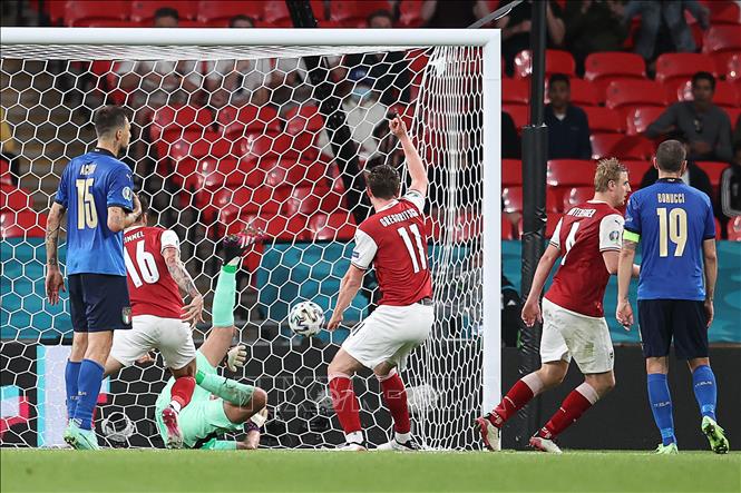 EURO 2020: Kịch tính hiệp phụ 2: Áo rút ngắn cách biệt 1-2 ...