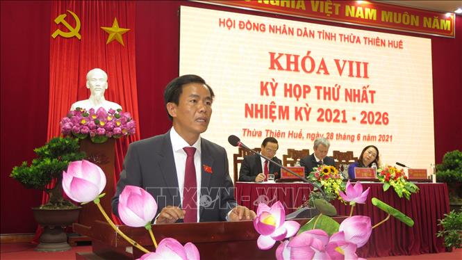 Ông Nguyễn Văn Phương được bầu giữ chức vụ Chủ tịch UBND tỉnh Thừa Thiên - Huế. Ảnh: Tường Vi - TTXVN