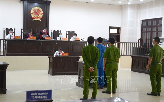 Quang cảnh phiên tòa xét xử bị cáo Xiao Guiping. Ảnh: Quốc Dũng – TTXVN