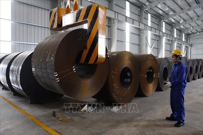 Nhà máy gia công, chế biến thép SMC Tân Tạo có tổng mức đầu tư 175 tỷ đồng với công suất gia công 80.000 tấn thép/năm, xây dựng trên diện tích 12.500m2 tại Khu công nghiệp Tân Tạo, quận Bình Tân. Ảnh: Hoàng Hải-TTXVN