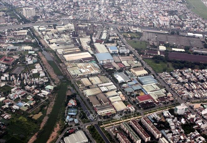 TP Hồ Chí Minh là địa phương đầu tiên thành lập và đạt hiệu quả cao trong xây dựng và phát triển các KCX, KCN. Ảnh: Ngọc Hà - TTXVN