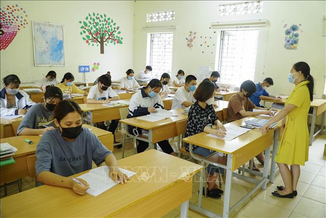 Photo: Students in the northern province of Dien Bien prepare for the graduation exam. VNA Photo