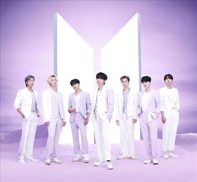 Trong ảnh: Các thành viên nhóm nhạc BTS. Ảnh: Yonhap/ TTXVN
