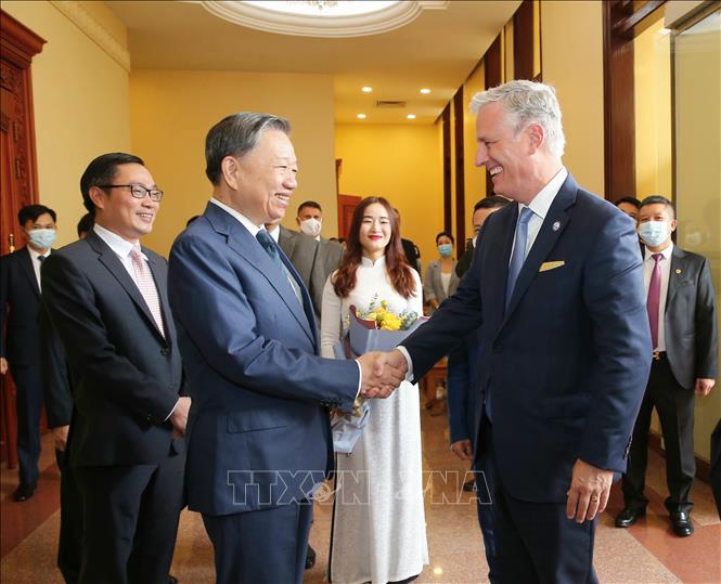 Trong ảnh: Đại tướng Tô Lâm, Bộ trưởng Bộ Công an hội đàm song phương với Ngài Robert O'Brien, Cố vấn An ninh quốc gia Hoa Kỳ, nhân chuyến thăm hữu nghị chính thức Việt Nam (21/11/2020). Ảnh: Doãn Tấn - TTXVN