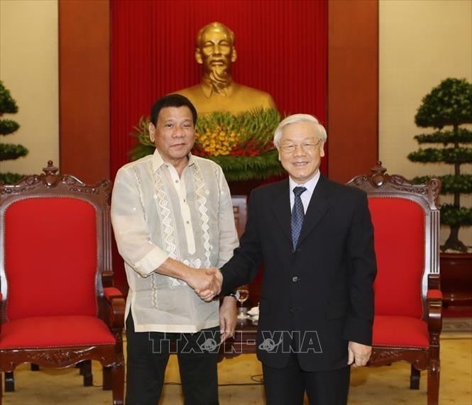 Trong ảnh: Tổng Bí thư Nguyễn Phú Trọng tiếp Tổng thống Cộng hòa Philippines Rodrigo Duterte thăm chính thức Việt Nam (29/9/2016). Ảnh: Trí Dũng – TTXVN