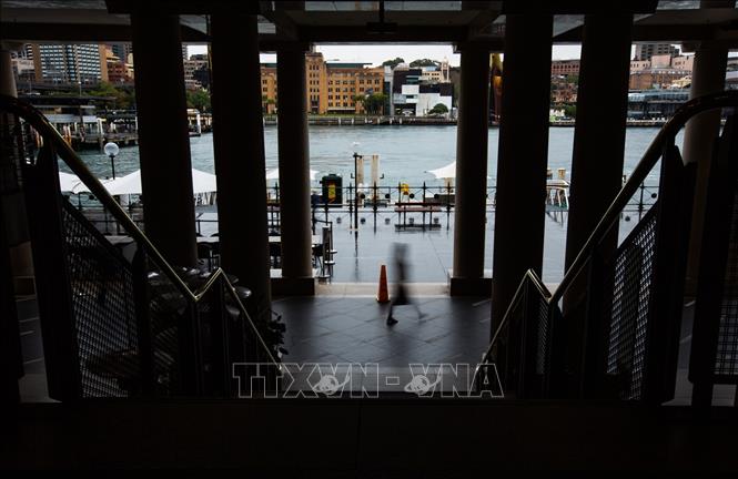 Trong ảnh: Cảnh vắng vẻ tại Sydney, Australia, trong thời gian áp đặt các biện pháp hạn chế phòng dịch COVID-19 ngày 14/7/2021. Ảnh: THX/ TTXVN
