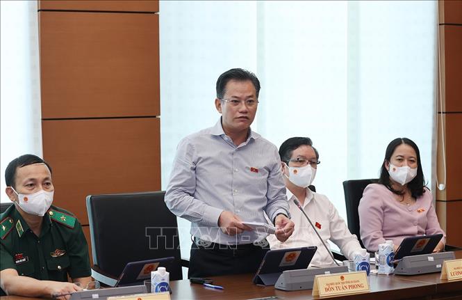 Trong ảnh: Đại biểu Quốc hội tỉnh An Giang Đôn Tuấn Phong thảo luận. Ảnh: Dương Giang-TTXVN