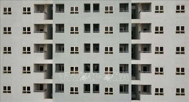 Tòa nhà 30T1, 30T2 ô đất A14 Khu đô thị Nam Trung Yên, quận Cầu Giấy có 1.642 căn hộ có thể đáp ứng chỗ ở cho khoảng 7 ngàn người, rất thích hợp cho việc trưng dụng làm nơi cách ly. Ảnh: Thành Đạt - TTXVN 