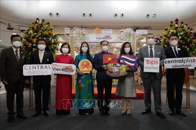 Trong ảnh: Các đại biểu khai mạc Tuần hàng Việt Nam tại Thái Lan - Udon Thani 2021. Ảnh: Ngọc Quang-TTXVN