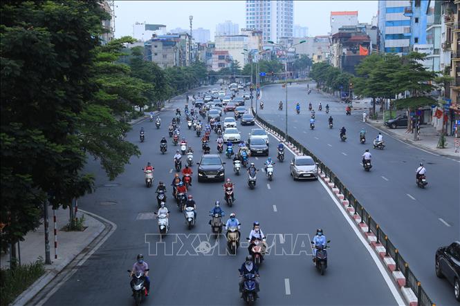 Hà Nội: Hà Nội - Thủ đô xinh đẹp của Việt Nam, nơi đầy ắp những di sản văn hóa lâu đời và vẻ đẹp kiến trúc cổ kính. Chắc chắn bạn sẽ ấn tượng ngay khi nhìn thấy ảnh về Hà Nội. Hãy chiêm ngưỡng những góc phố trải nghiệm cuộc sống đang chờ đón bạn!