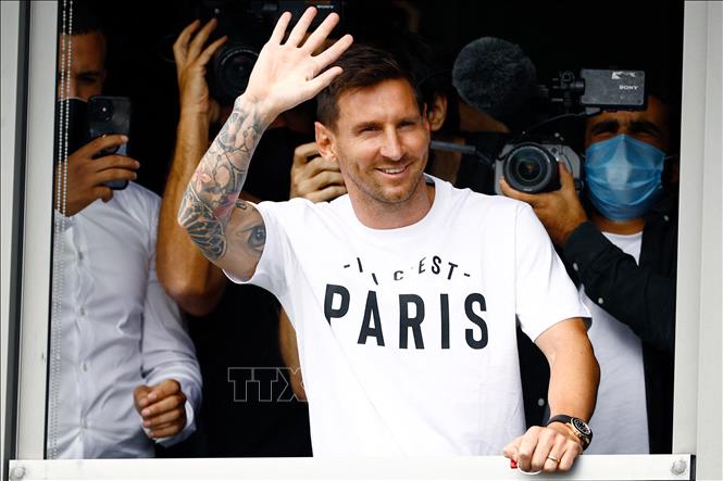 Lionel Messi sẽ khoác số áo đặc biệt khi thi đấu cho PSG. Hiểu thêm về ý nghĩa của số áo này bằng cách xem hình ảnh của Messi trong áo số này. Bạn sẽ không chỉ được thấy anh chàng thi đấu tuyệt vời mà còn được khám phá thêm những chi tiết thú vị liên quan đến số áo của Messi.