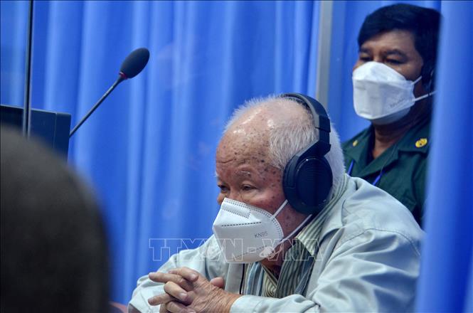 Trong ảnh: Cựu thủ lĩnh Khmer Đỏ Khieu Samphan trong phiên xét xử của ECCC tại Phnom Penh, Campuchia, ngày 16/8/2021. Ảnh: AFP/ TTXVN