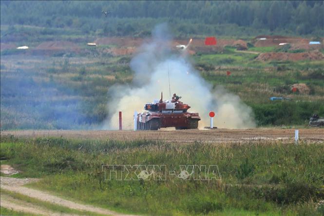 Photo: Vietnam's tank crew competes in the games. VNA Photo: Trần Hiếu
