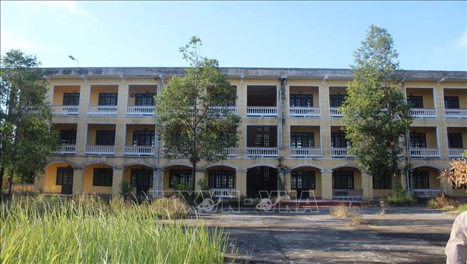 Một trường học sau khi sáp nhập bị bỏ hoang tại huyện Hoằng Hóa, tỉnh Thanh Hóa.
Ảnh: Nguyễn Nam-TTXVN