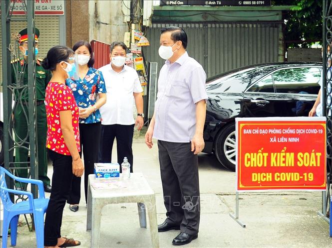 Bí thư Thành ủy Hà Nội Đinh Tiến Dũng kiểm tra phòng, chống COVID