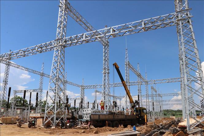 Trong ảnh: Những trạm biến áp dần hoàn thiện phục vụ các dự án điện gió tại Gia Lai. Ảnh: Hồng Điệp - TTXVN 