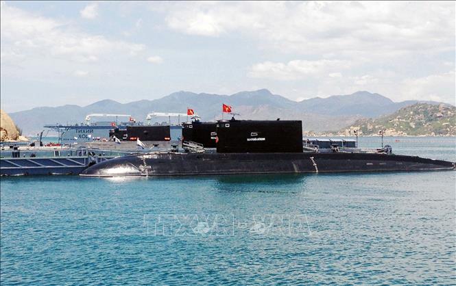 Trong ảnh: Tàu ngầm lớp Kilo 636 của Lữ đoàn Tàu ngầm 189 Hải quân. Ảnh: Tiên Minh - TTXVN