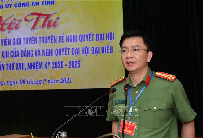 Trong ảnh: Đại tá Phạm Kim Đĩnh, Giám đốc Công an tỉnh phát biểu tại buổi lễ. Ảnh: Nam Sương - TTXVN