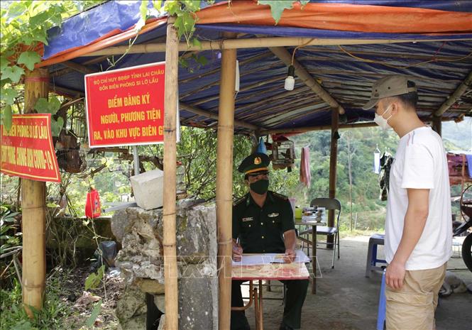 Phó Chủ tịch Thường trực UBND tỉnh Tống Thanh Hải thăm động viên cán bộ  chiến sĩ thực hiện nhiệm 