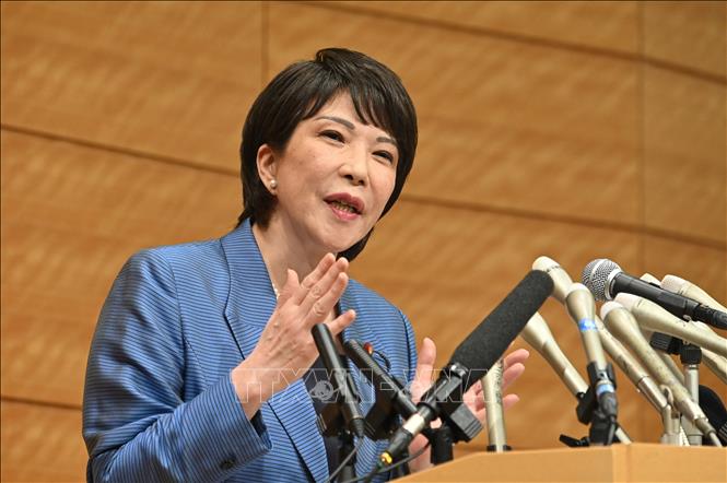 Trong ảnh: Hạ nghị sĩ Sanae Takaichi phát biểu trong cuộc họp báo ở thủ đô Tokyo, Nhật Bản ngày 8/9/2021. Ảnh: AFP/TTXVN