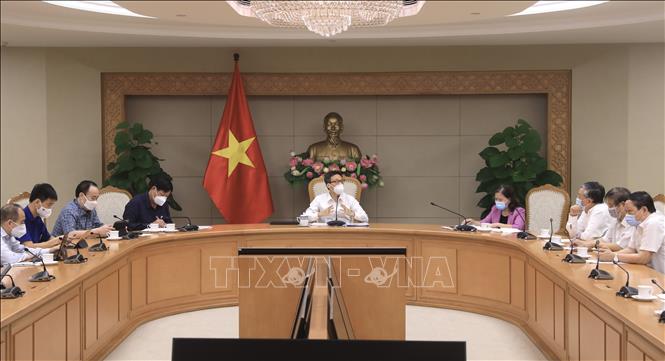 Phó Thủ tướng Vũ Đức Đam phát biểu tại buổi làm việc. Ảnh: Lâm Khánh - TTXVN