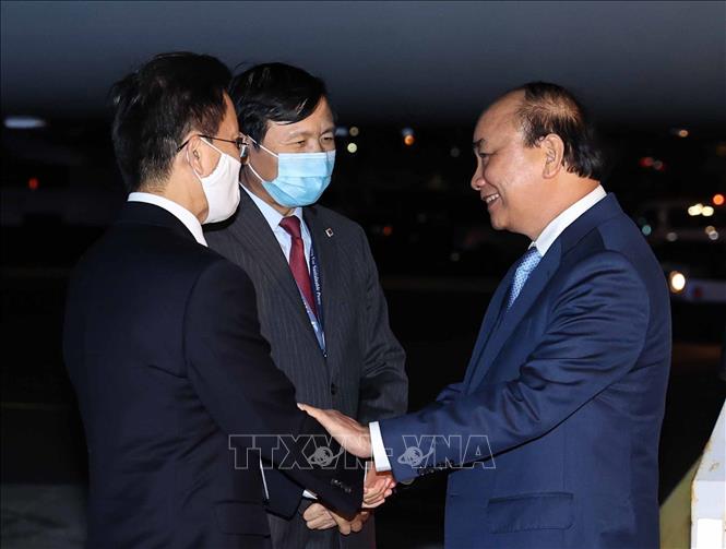 Photo: President Nguyen Xuan Phuc is welcomed at the J. F. Kennedy International Airport. VNA Photo: Thống Nhất