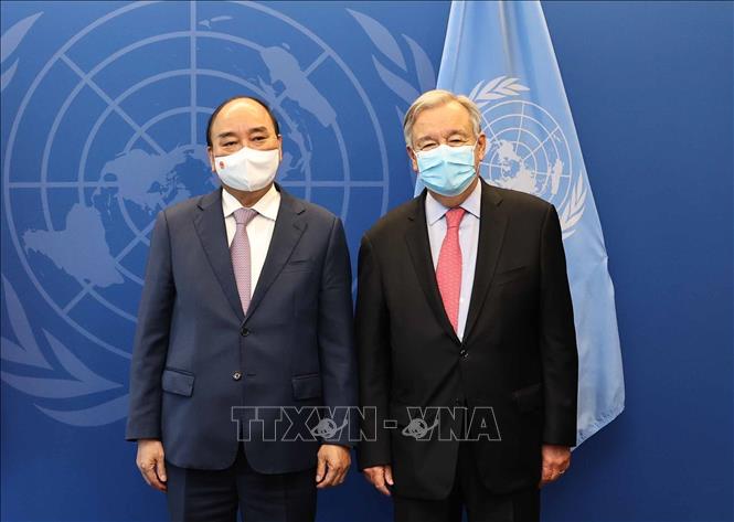 Photo: President Nguyen Xuan Phuc meets United Nations Secretary-General Antonio Guterres in New York on September 21. VNA Photo: Thống Nhất