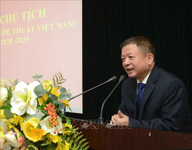 Trong ảnh: Đồng chí Đỗ Hồng Quân, Bí thư Đảng đoàn Liên hiệp các Hội Văn học nghệ thuật Việt Nam, nhiệm kỳ 2020 - 2025 phát biểu. Ảnh: TTXVN phát