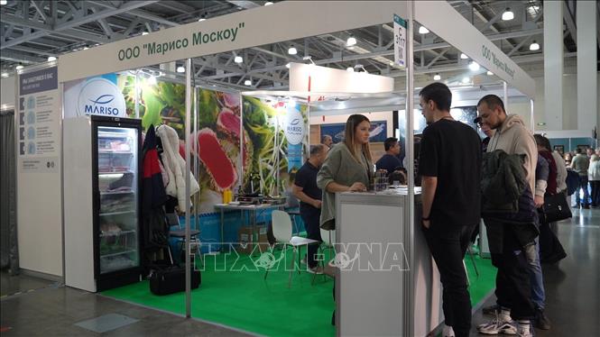 Photo: A stand of Mariso Moscow Co.,Ltd - the distributor of tuna products by Hai Vuong Co. Ltd of Vietnam’s central Khanh Hoa province. VNA Photo:Duy Trinh 