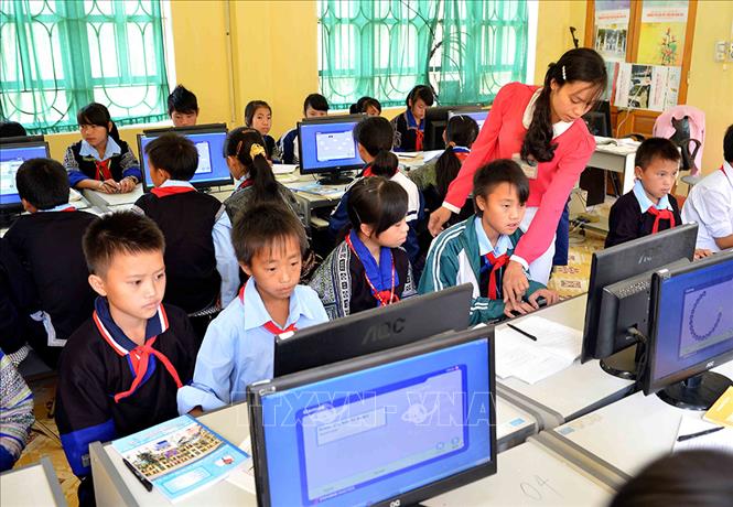 57 năm (1964 - 2021) xây dựng và phát triển, Trường PTDT nội trú THCS huyện Mù Cang Chải (Yên Bái) đã trưởng thành vượt bậc trên mọi phương diện. Ảnh: Thanh Hà - TTXVN