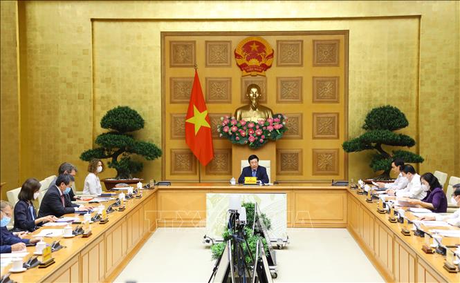 Trong ảnh: Phó Thủ tướng Thường trực Phạm Bình Minh chủ trì họp. Ảnh: Nguyễn Điệp - TTXVN