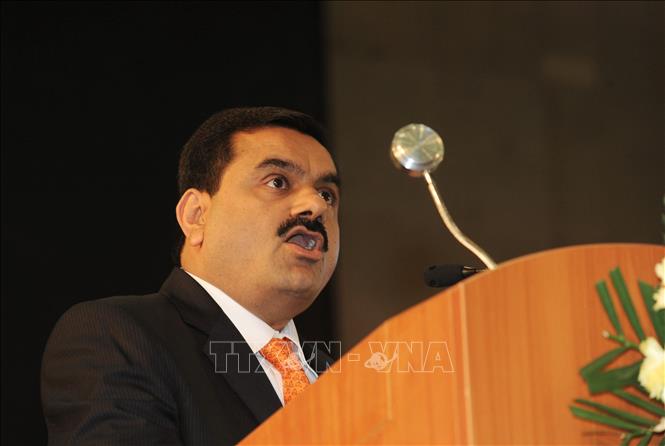 Trong ảnh (tư liệu): Chủ tịch tập đoàn Adani, ông Gautam Adani, phát biểu tại Hội nghị thượng đỉnh toàn cầu Vibrant Gujarat lần thứ 5 ở Gandhinagar, Ấn Độ, ngày 13/1/2010. Ảnh: AFP/ TTXVN