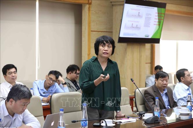 Trong ảnh: GS.TS Lê Thị Quỳnh Mai, Phó Viện trưởng Viện Vệ sinh dịch tễ Trung ương tham dự cuộc họp của Ban chỉ đạo quốc gia phòng, chống COVID-19. Ảnh: Minh Quyết - TTXVN